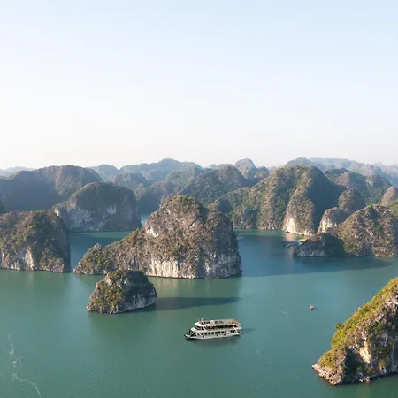 Top Hill Halong Homestay